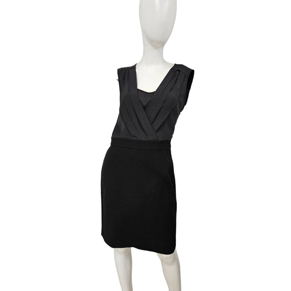 LOFT Black V Neck Shift Dress size 6 - Picture 2 of 10